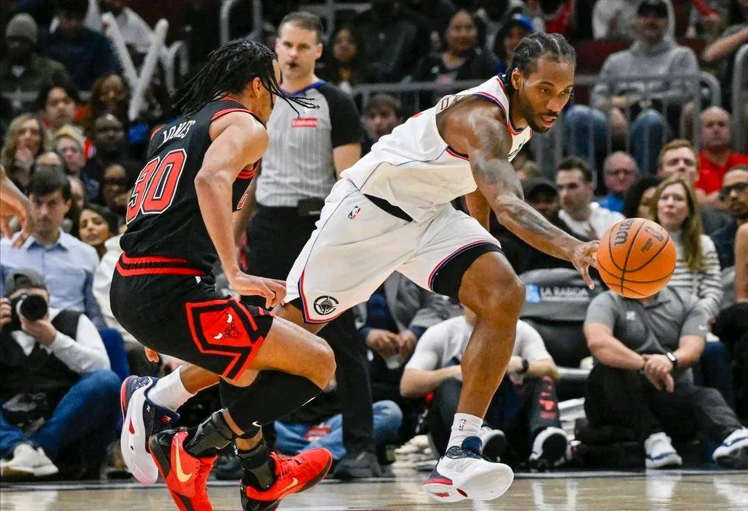 AYX-Rookie重要时刻比赛局势复杂，公牛带队取胜！