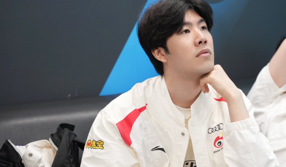 爱游戏体育-Rookie回归赛场，势不可挡首场状态亮眼，FPX观众沸腾！的简单介绍